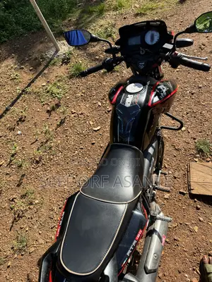 TVS Apache 180 RTR 2025 Black