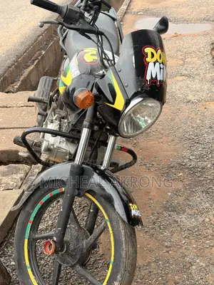 Bajaj Boxer 150 UG 2022 Black