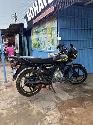 Bajaj Boxer 150 UG 2022 Black