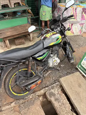 Bajaj Boxer 150 UG 2022 Black