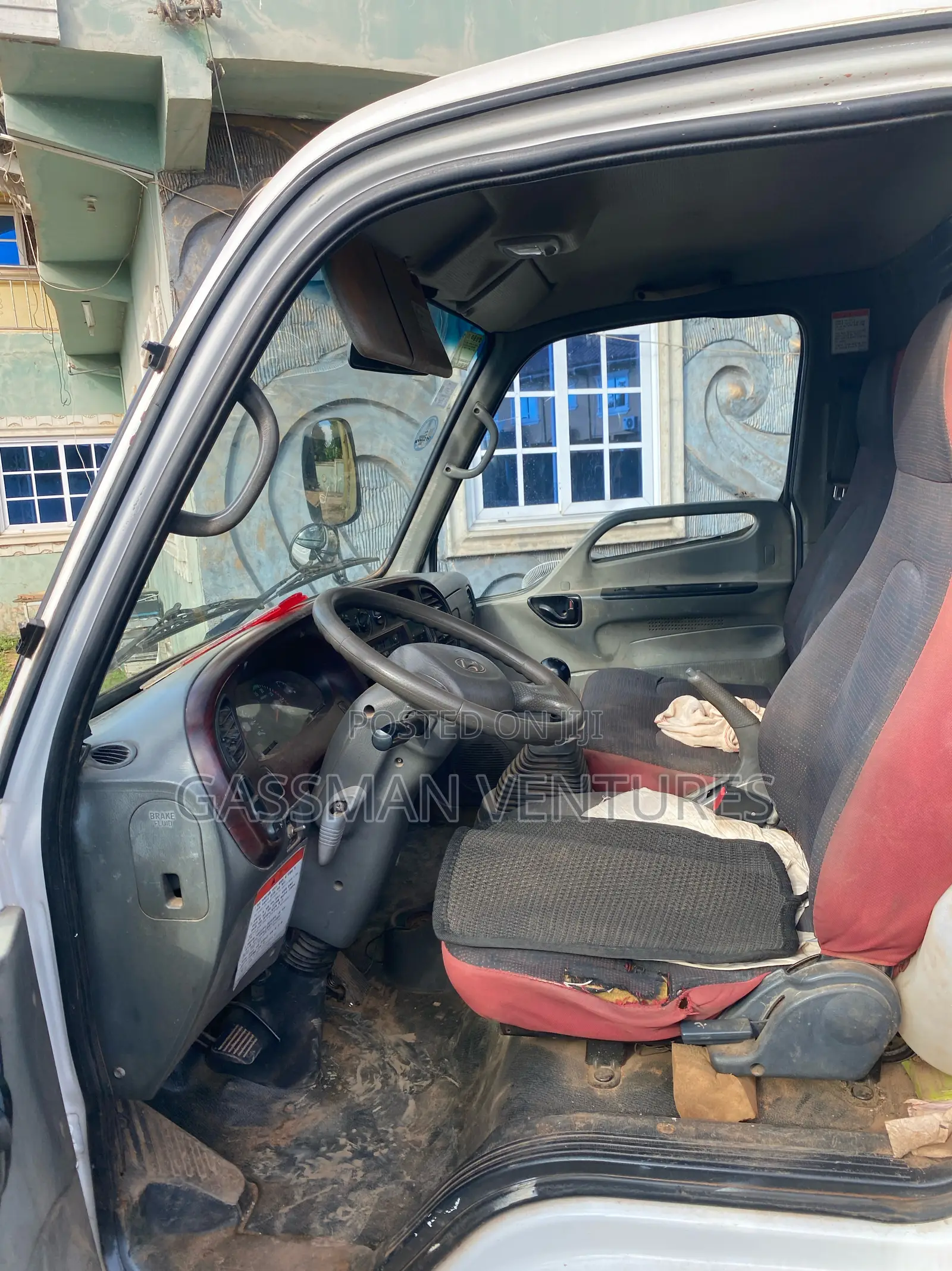 Hyundai Mighty 2