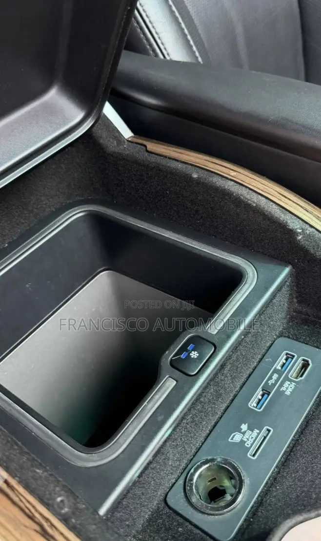 Land Rover Range Rover Vogue 2018 Black