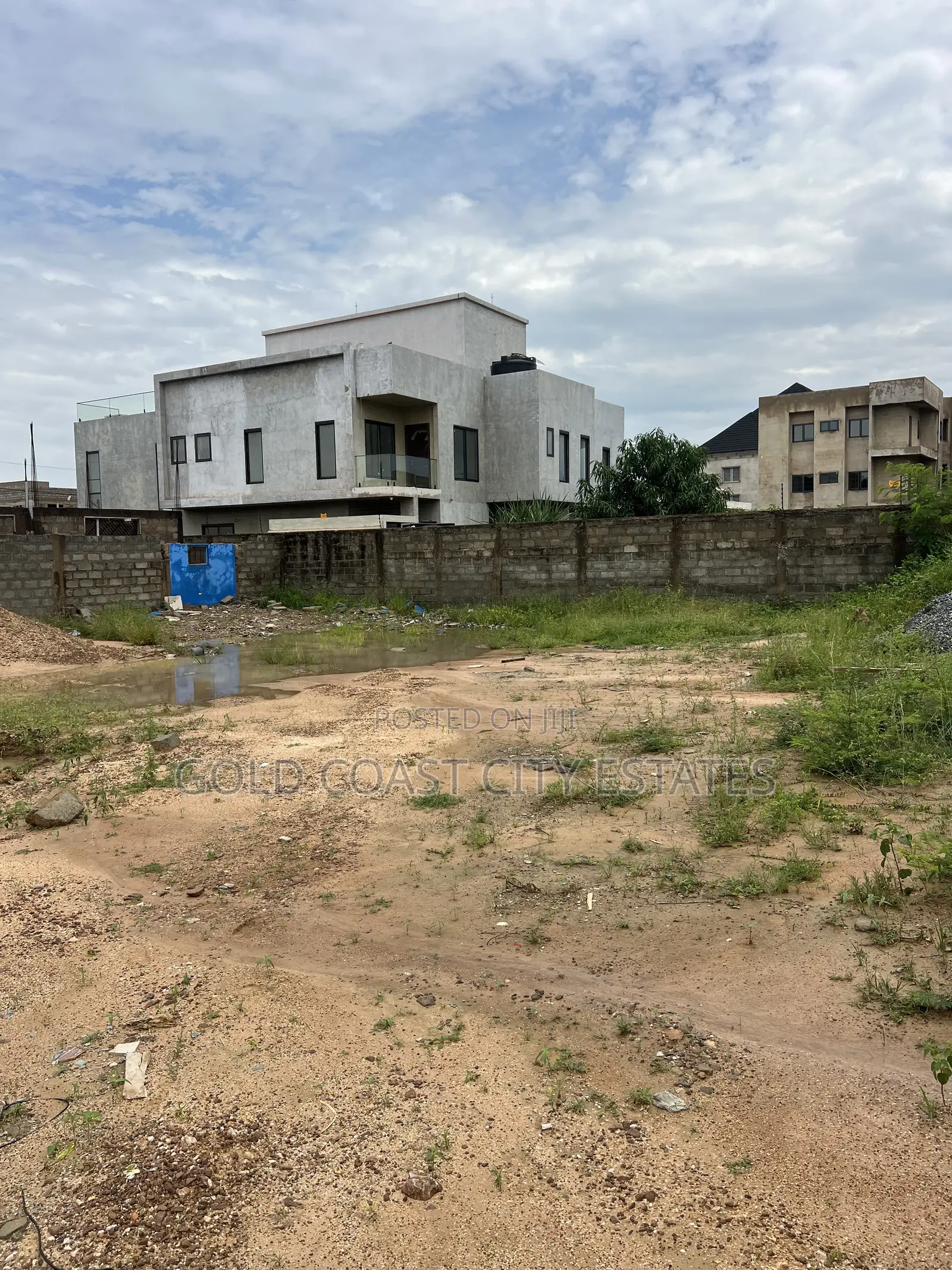Half Plots 35 X 100ft for Sale at Spintex