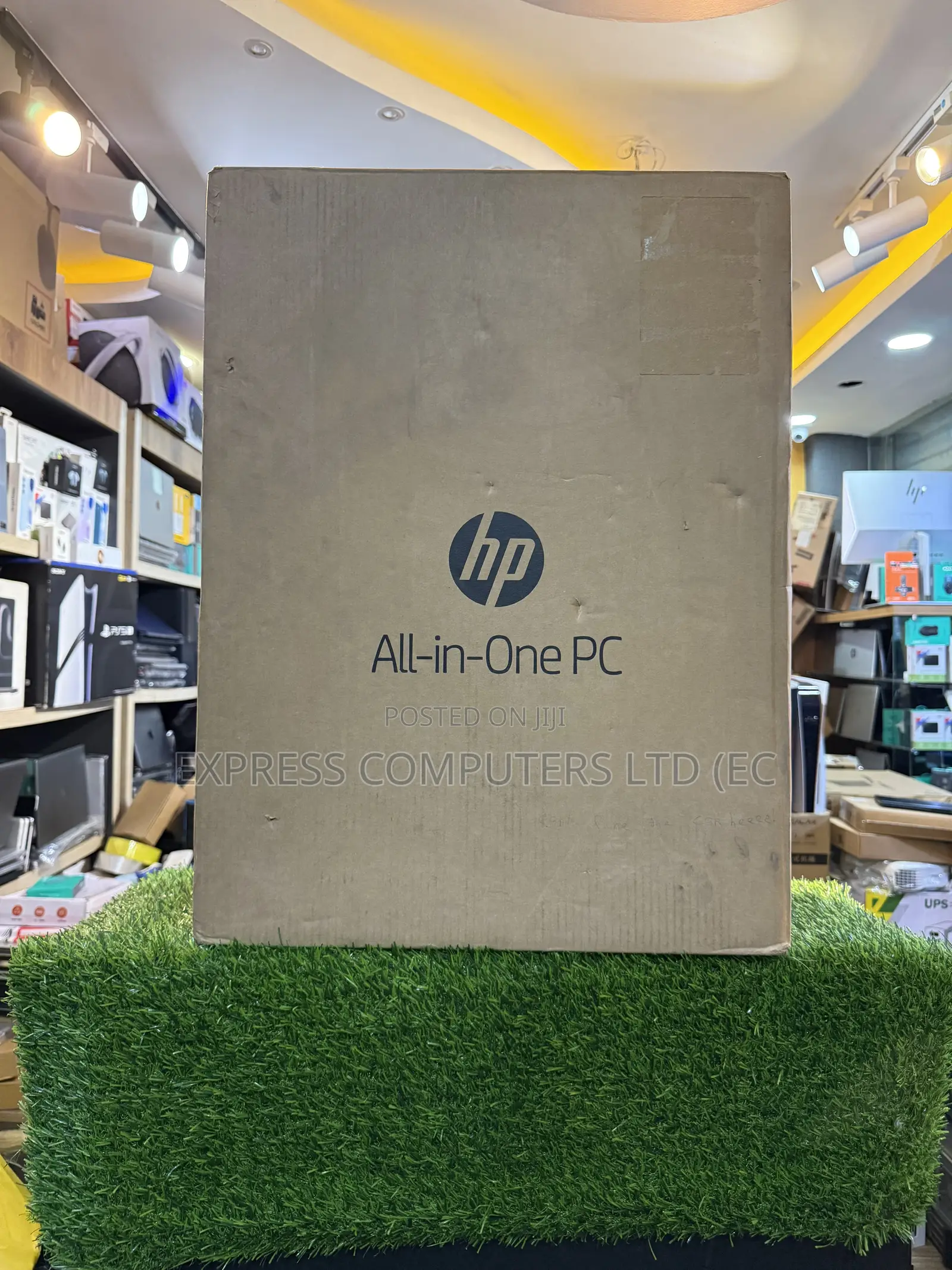 New Desktop Computer HP AiO 24 8GB AMD SSD 256GB