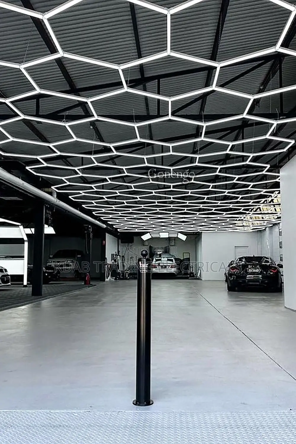 8 Grid Hexagon Light