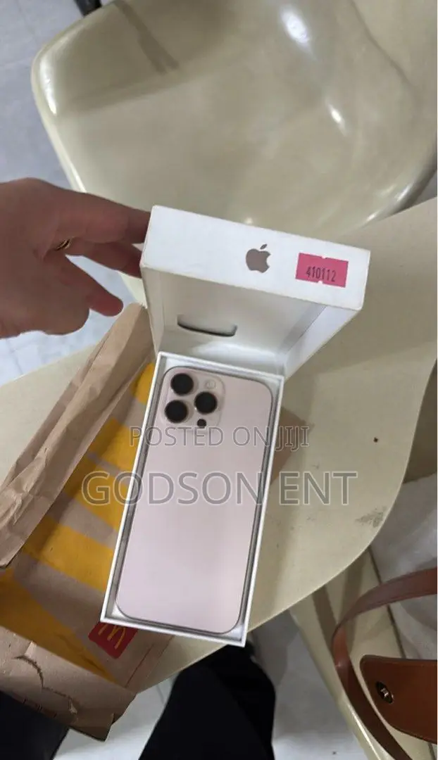 New Apple iPhone 16 Pro Max 1 TB Gold