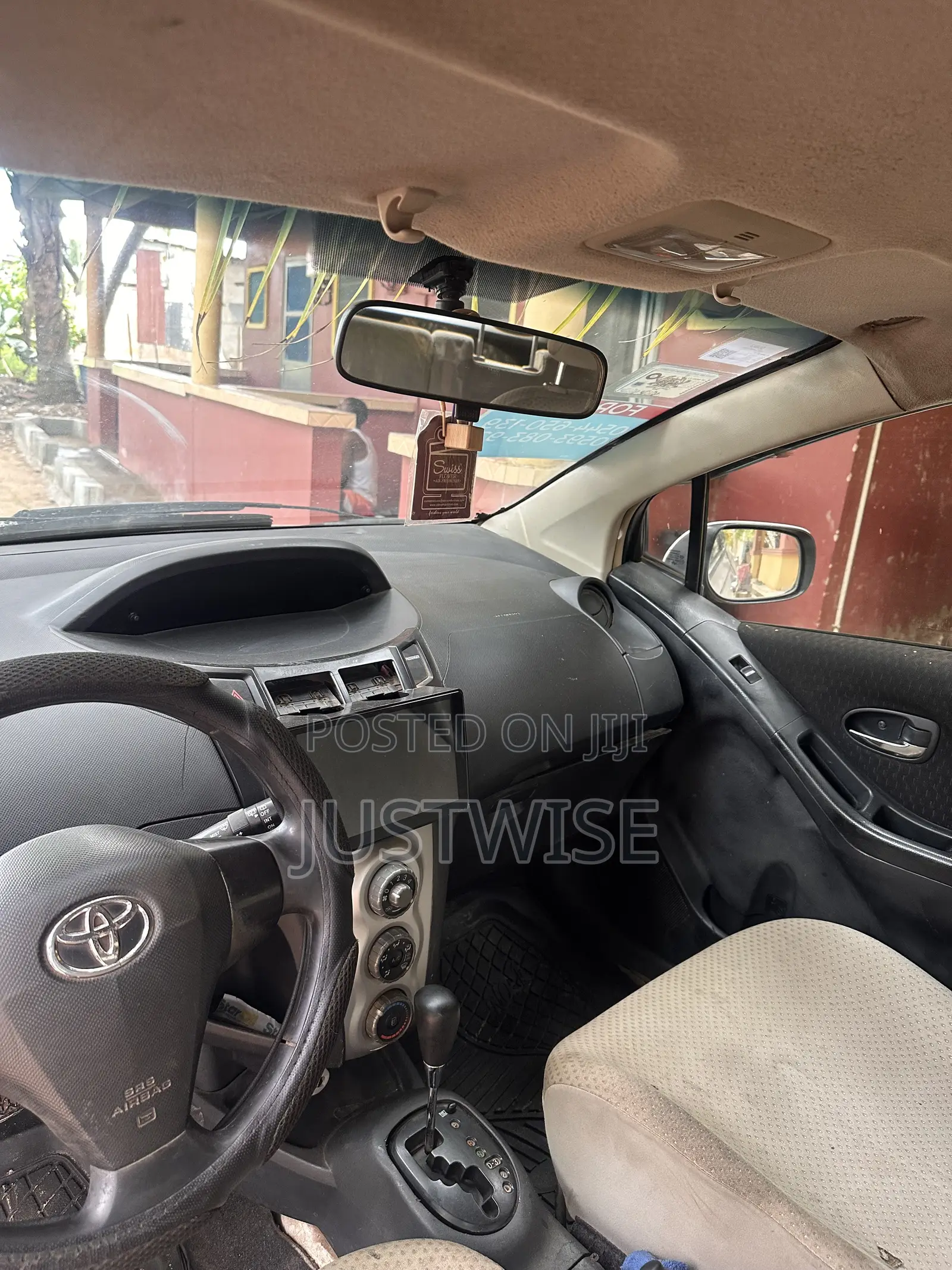 Toyota Vitz 2008 White