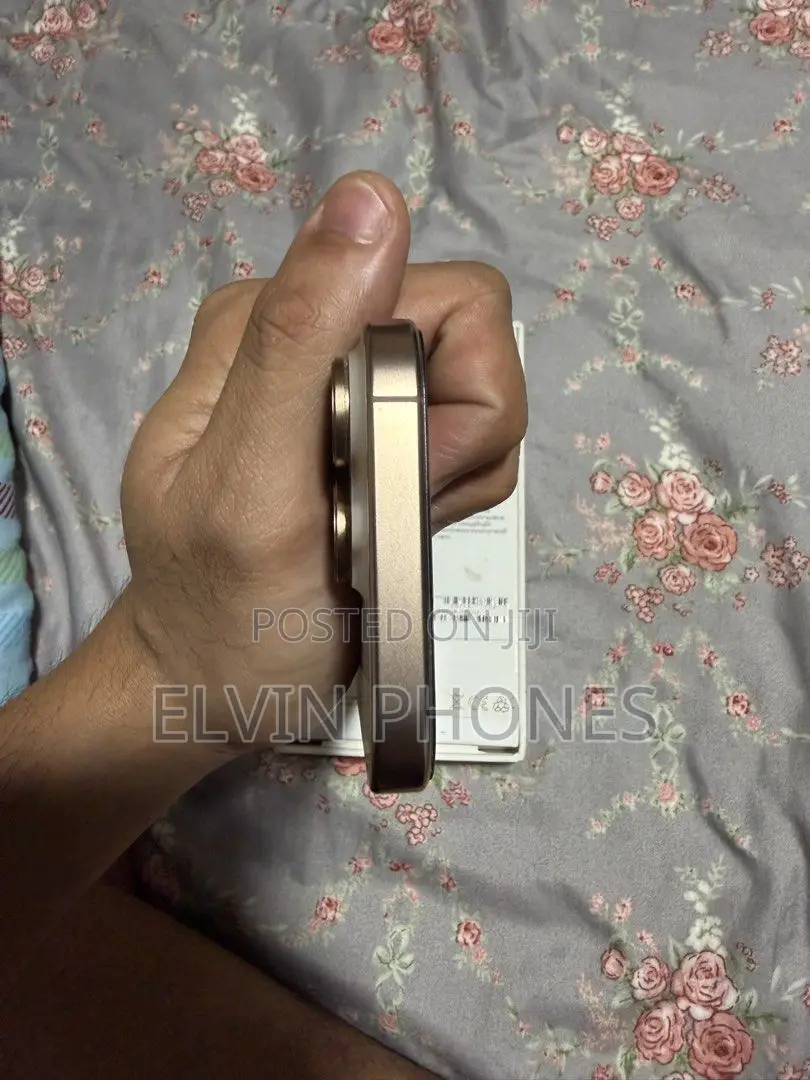 Apple iPhone 16 Pro 256 GB Gold