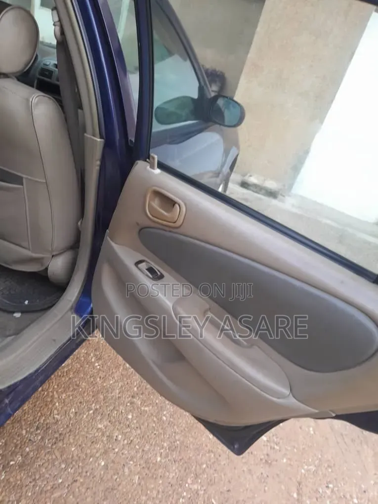 Toyota Corolla 1.9 D Sedan 2000 Blue