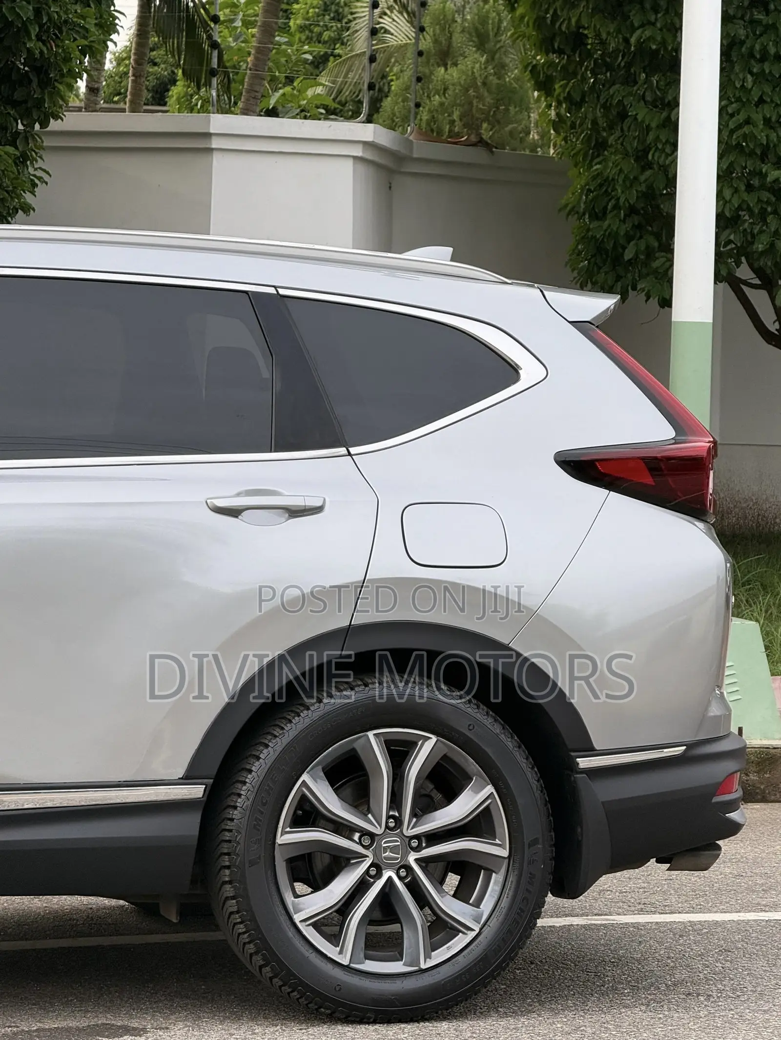 Honda CR-V Touring AWD 2020 Silver