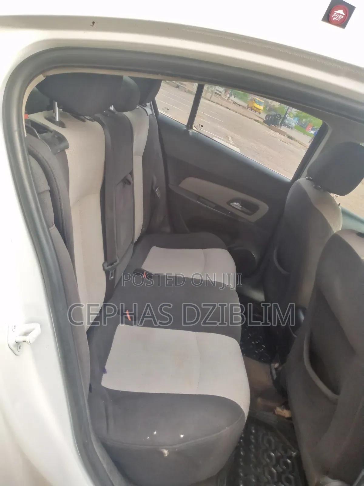 Chevrolet Cruze 1.8 Hatchback 2011 White