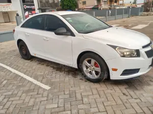 Chevrolet Cruze 1.8 Hatchback 2011 White