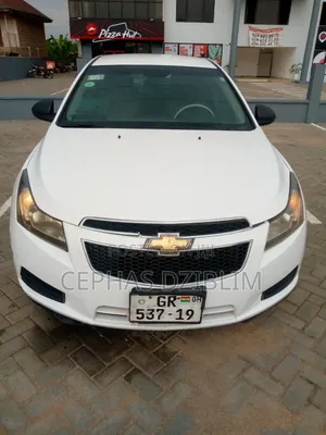 Chevrolet Cruze 1.8 Hatchback 2011 White