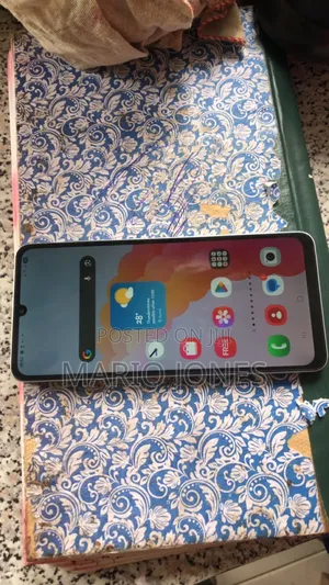 Samsung Galaxy A06 64 GB Silver