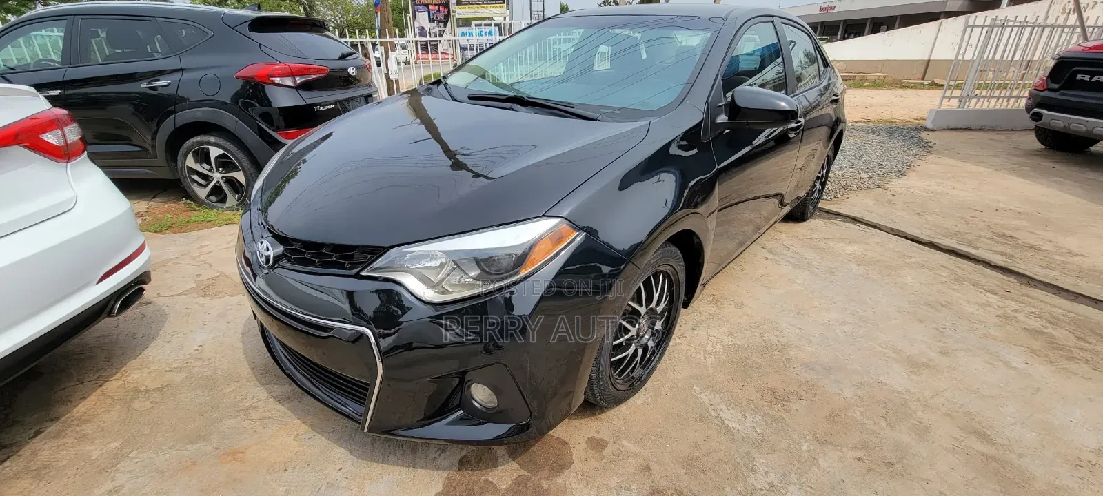 Toyota Corolla 2016 Black