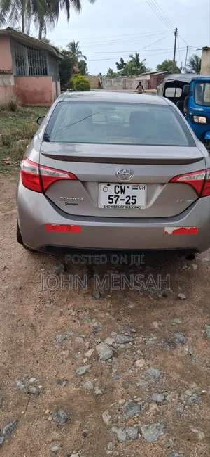 Toyota Corolla LE Eco 4dr Sedan (1.8L 4cyl CVT) 2016 Brown