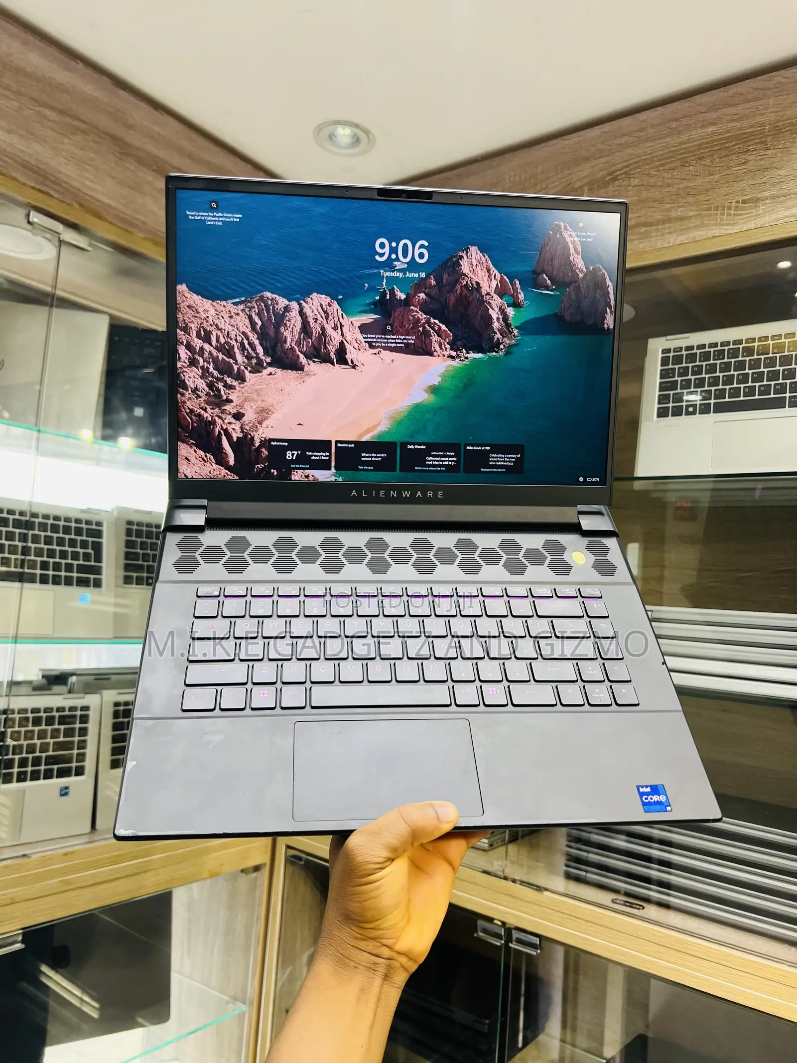 Laptop Dell Allienware M18 R1 16GB Intel Core i9 SSD 1T