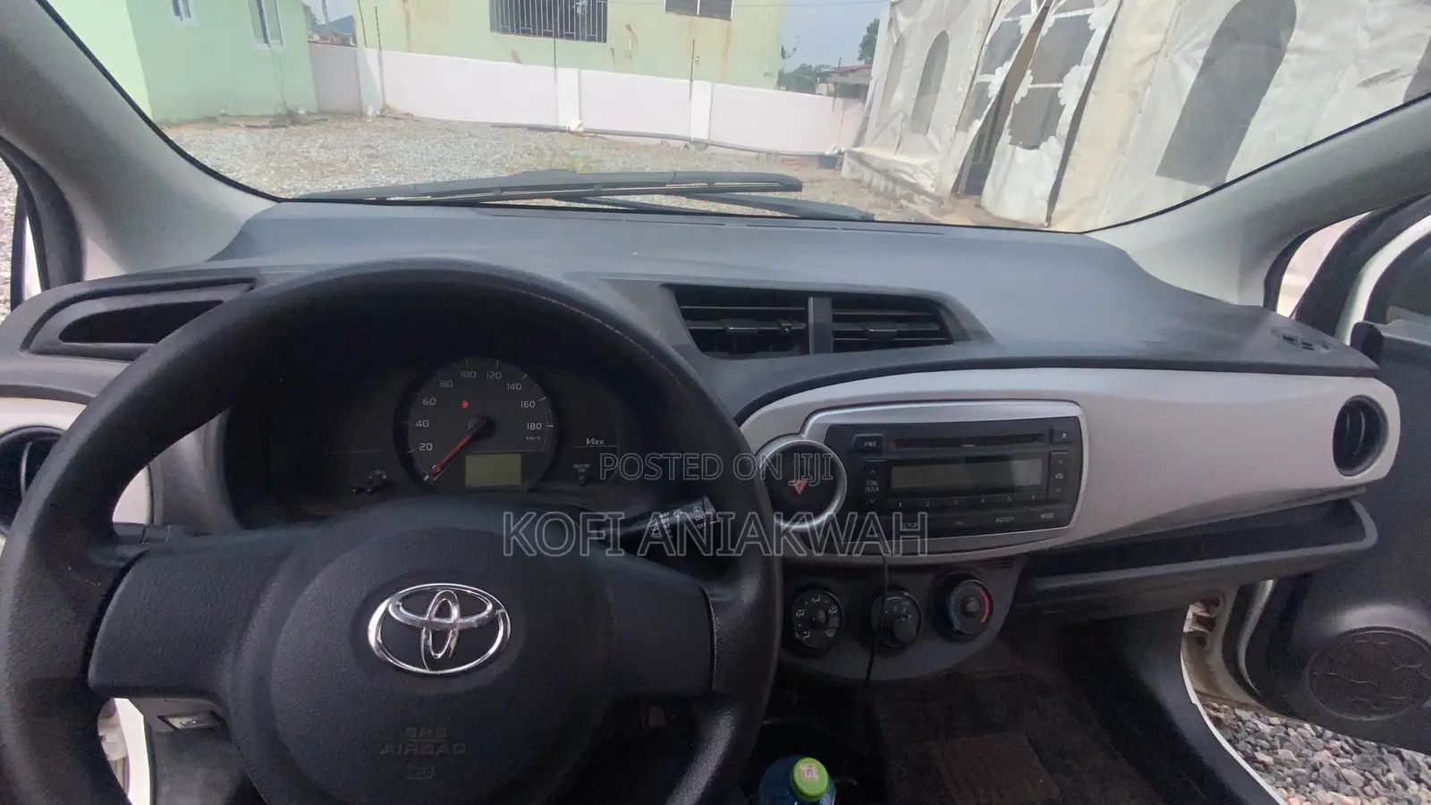 Toyota Vitz 1.0 FWD 3dr 2011 White