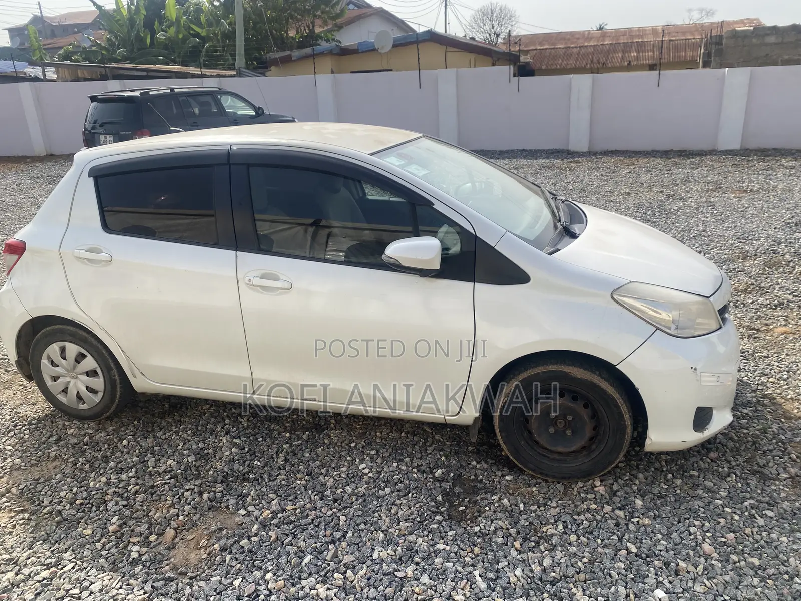 Toyota Vitz 1.0 FWD 3dr 2011 White