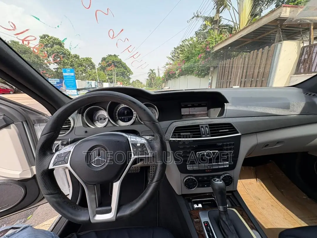 Mercedes-Benz C250 2014 Silver