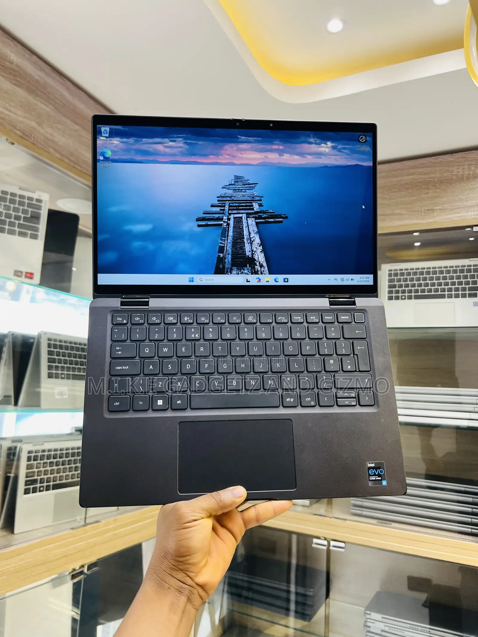 Laptop Dell Latitude 7420 32GB Intel Core i7 SSD 512GB