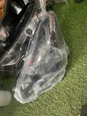 Toyota Vitz 2014-2017 Headlights Original Left Used