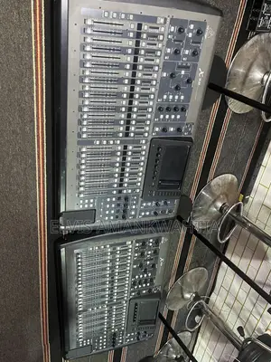 Behringer X32