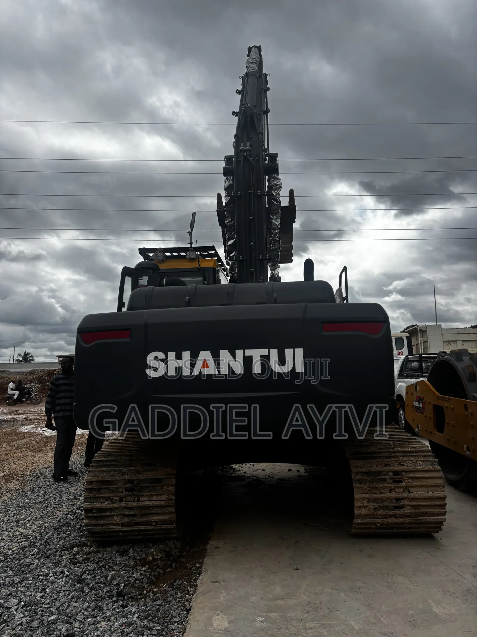 New Shantui Excavator