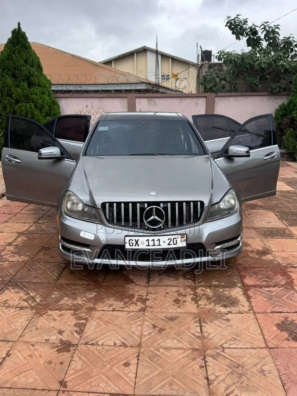 Mercedes-Benz C300 2014 Silver