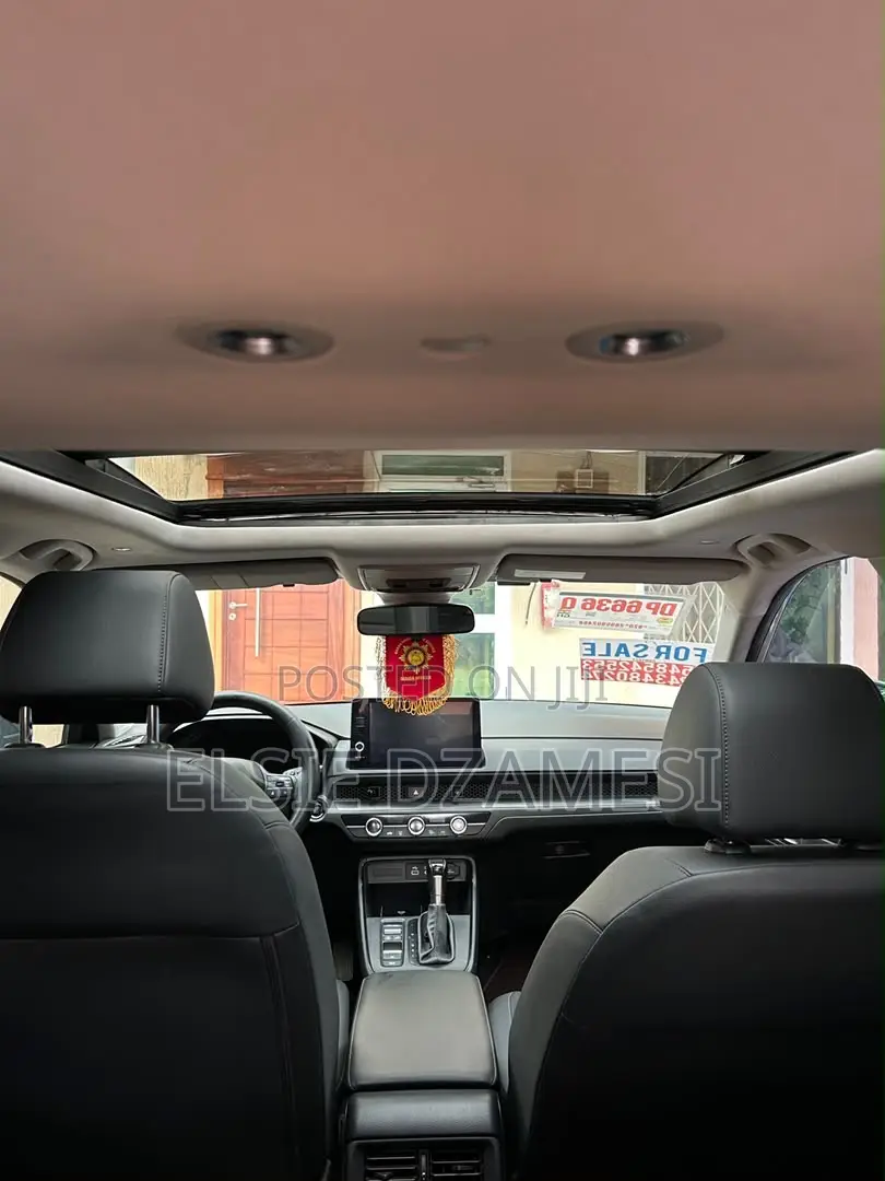 Honda CR-V 2023 Gold