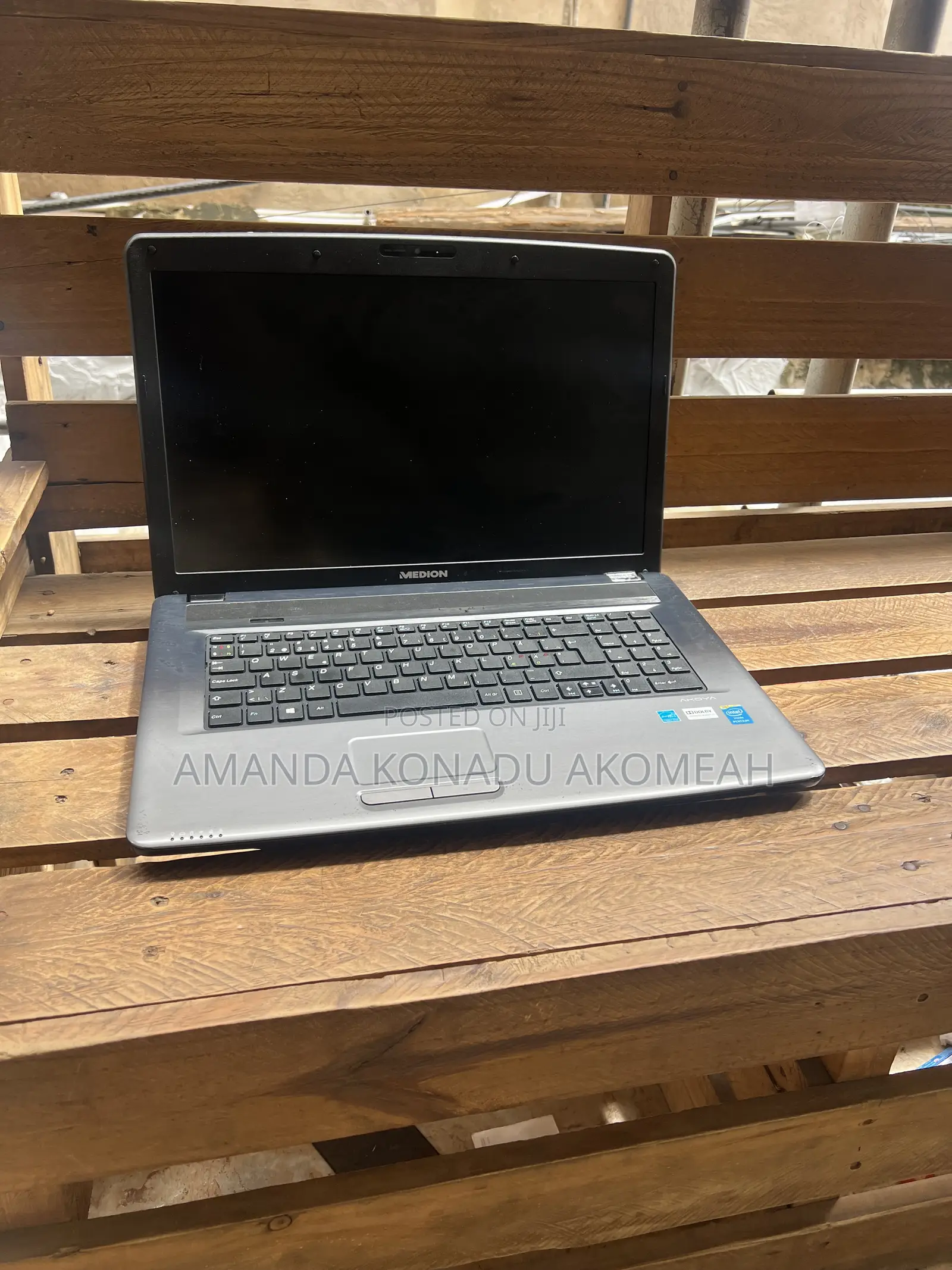 Laptop Medion 4GB Intel Pentium HDD 250GB