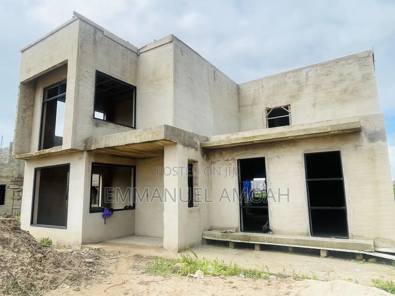 5bdrm House in Amoah, Takoradi for sale