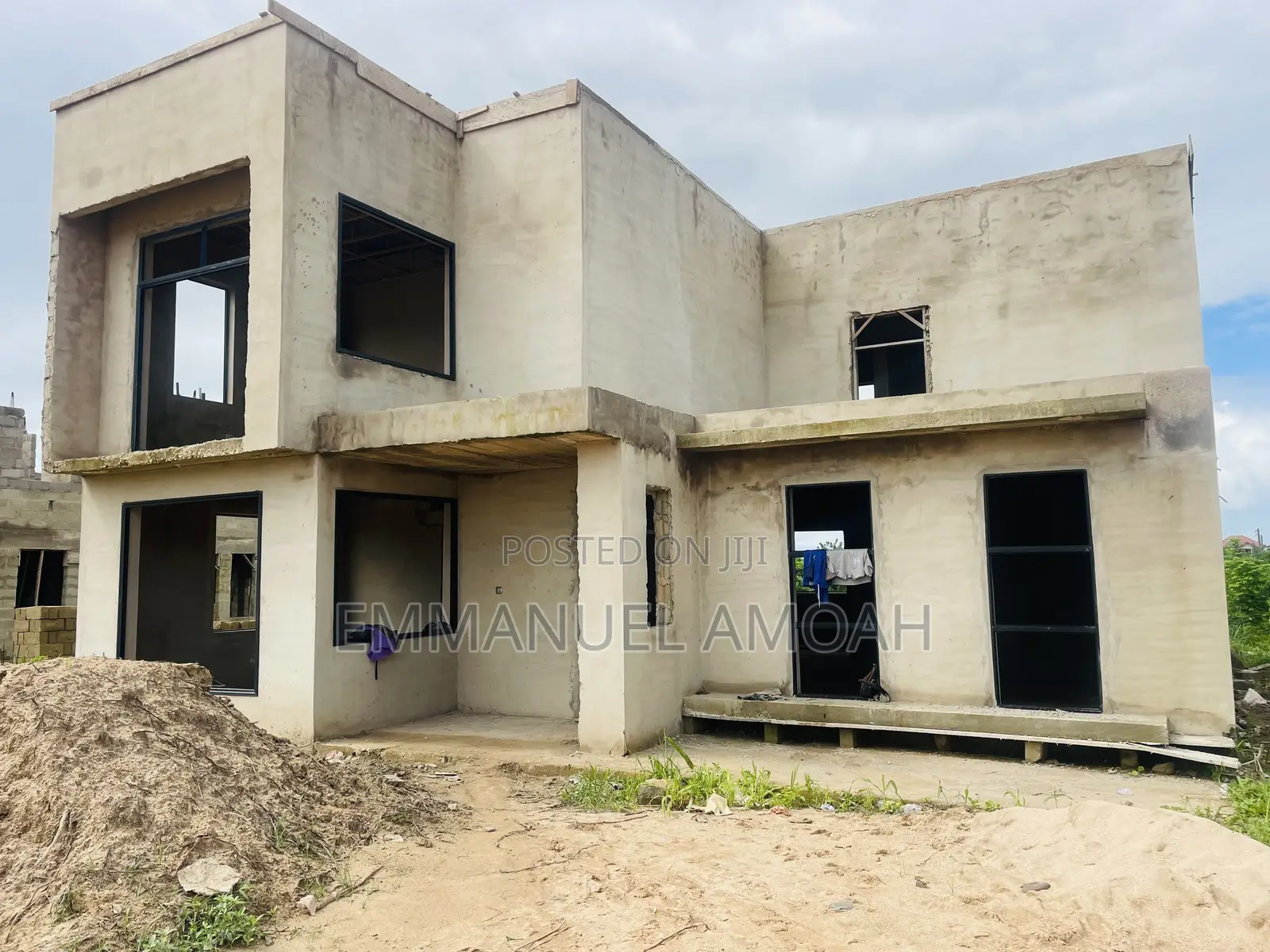 5bdrm House in Amoah, Takoradi for sale