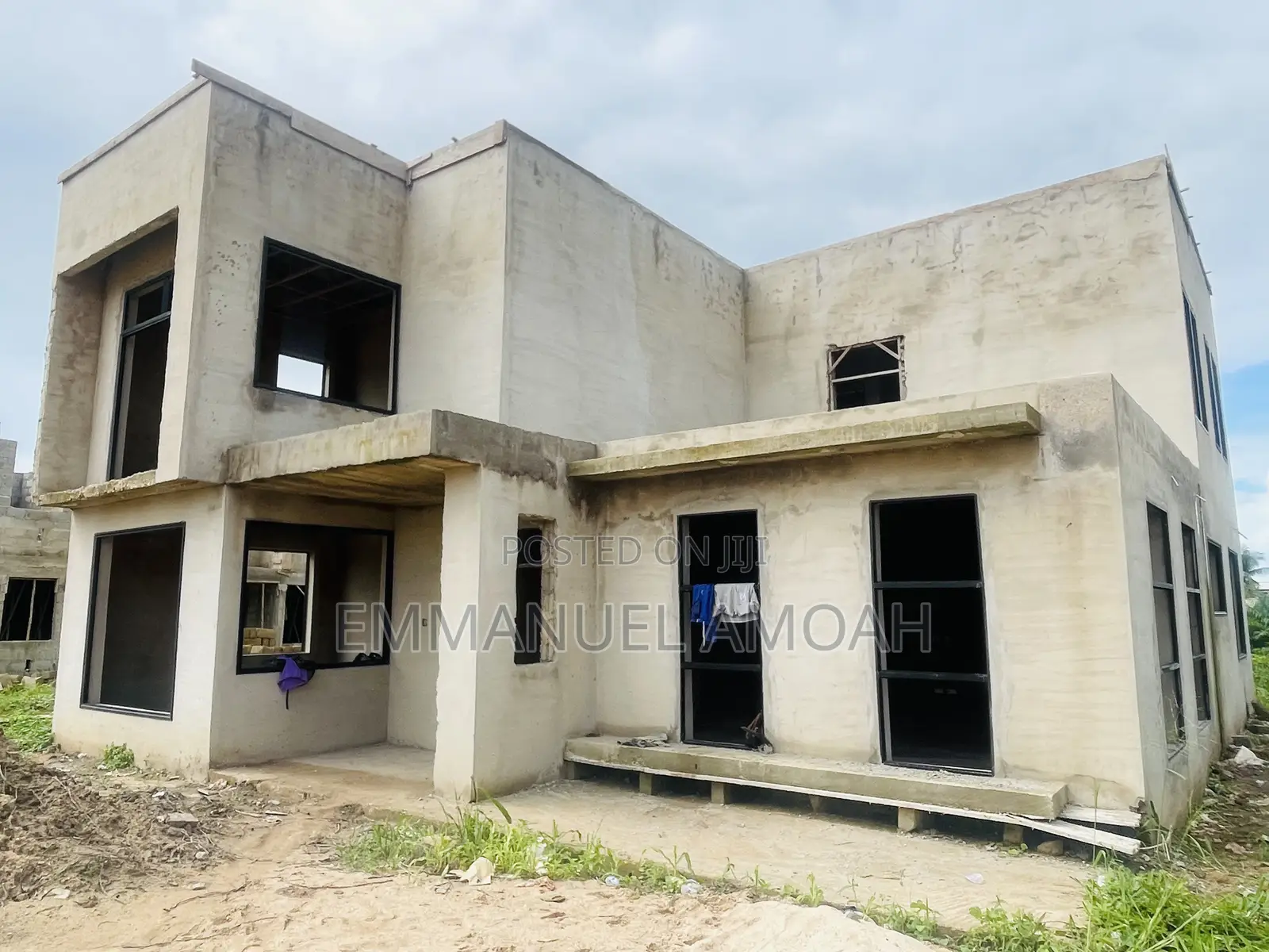 5bdrm House in Amoah, Takoradi for sale