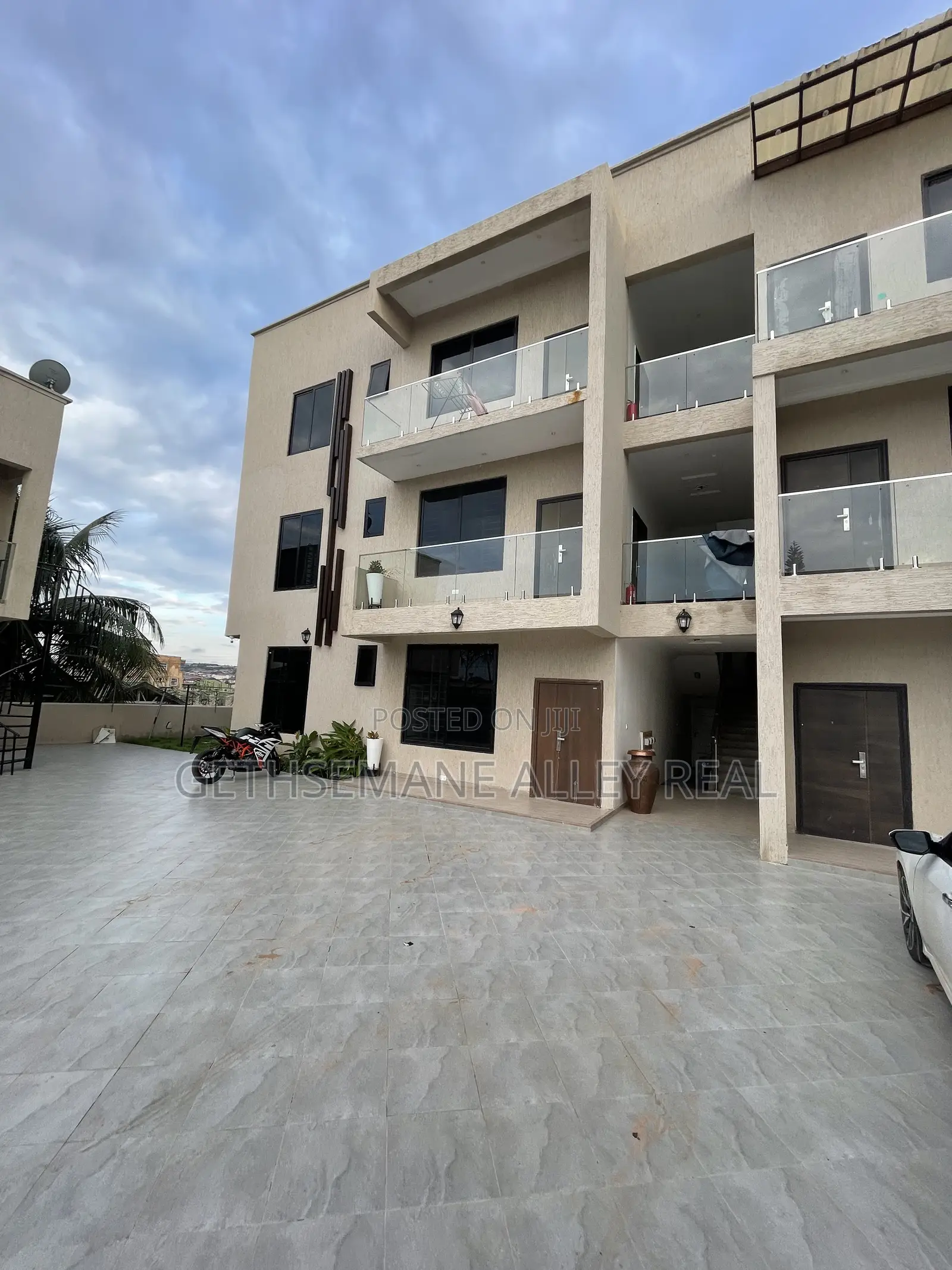 2bdrm Apartment in West Hills Area for rent
