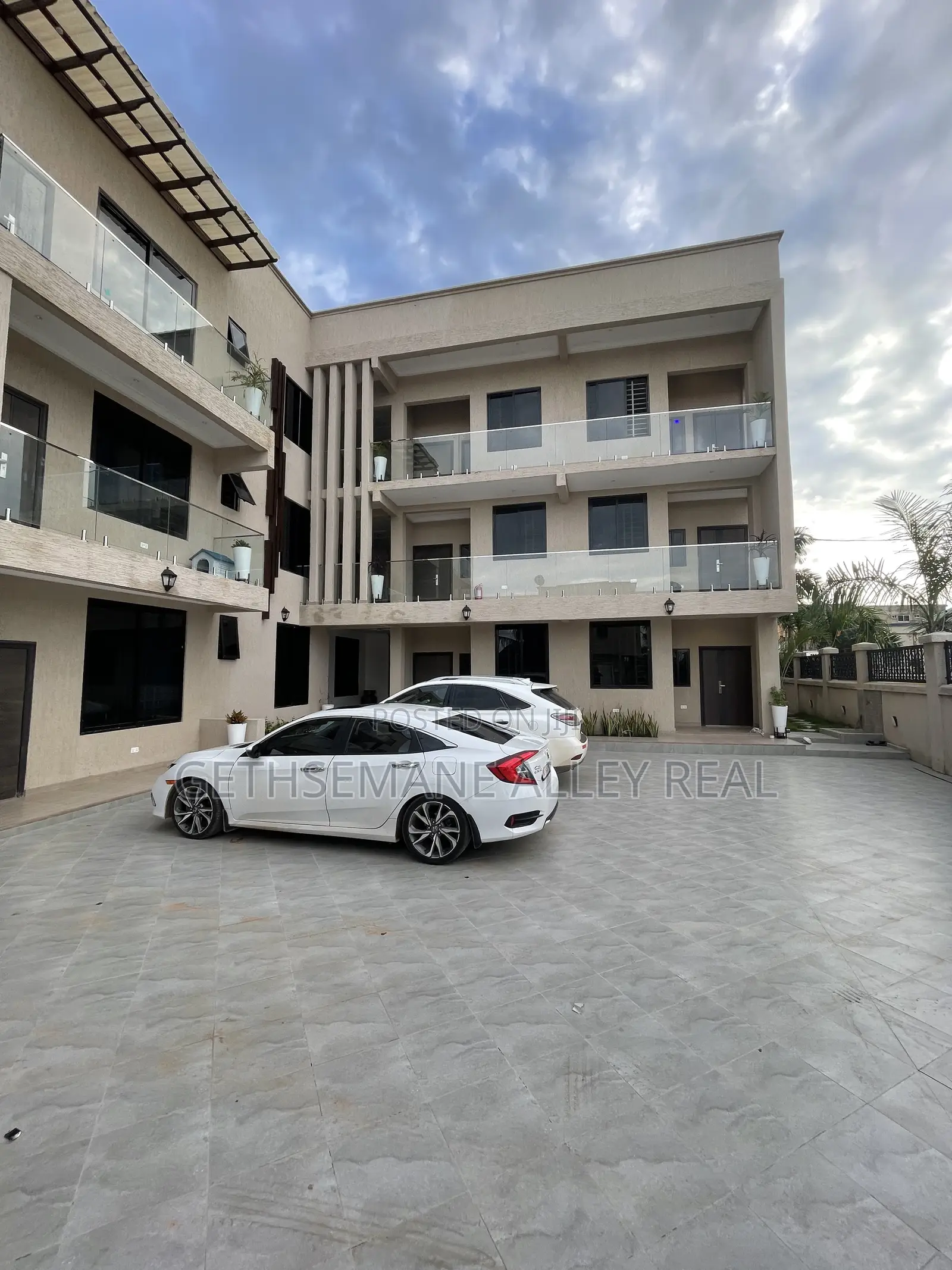 2bdrm Apartment in West Hills Area for rent