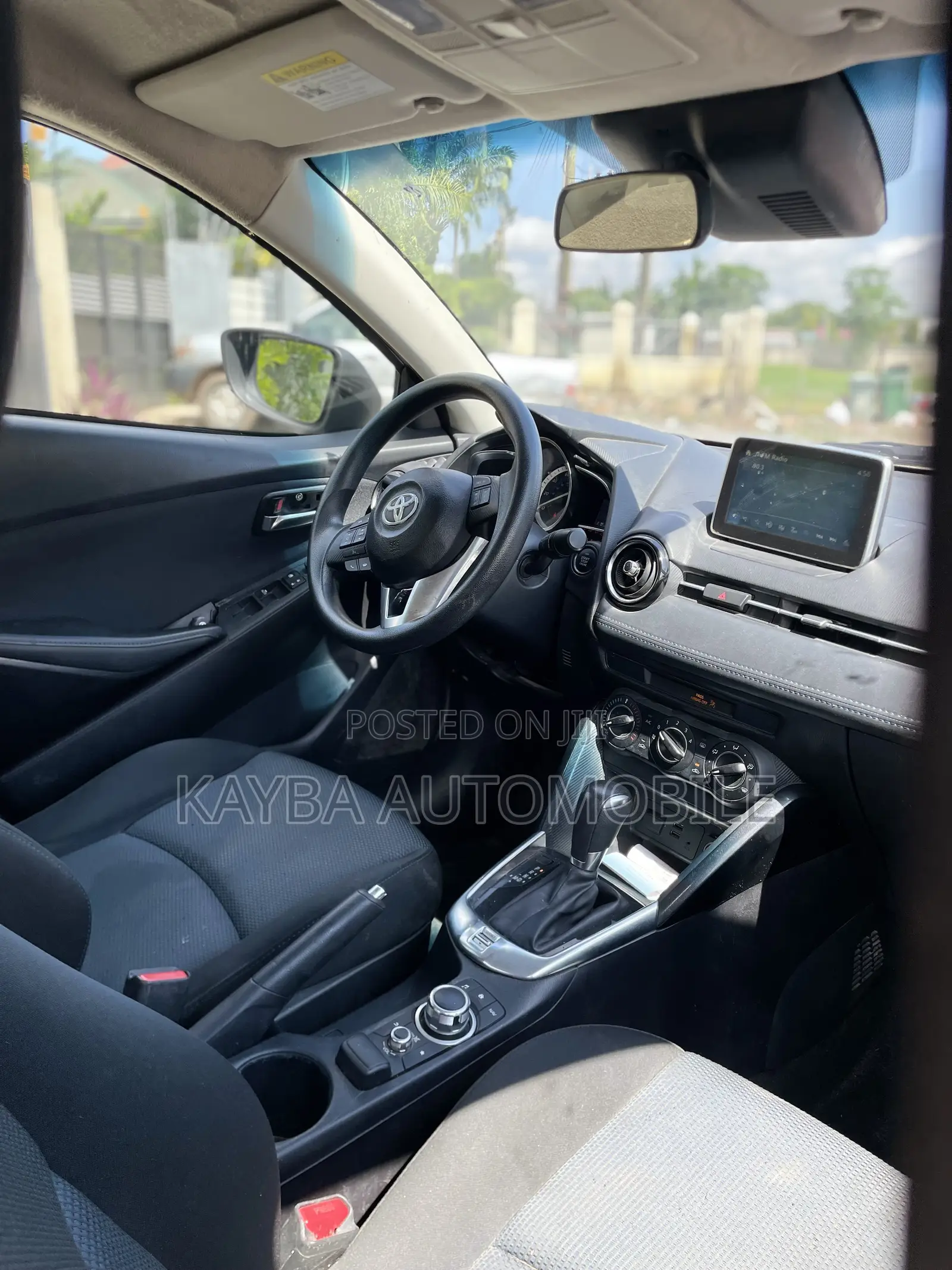 Toyota Yaris iA 1.5 FWD 2017 Silver
