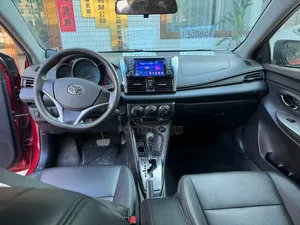 Toyota Yaris 2016 Red