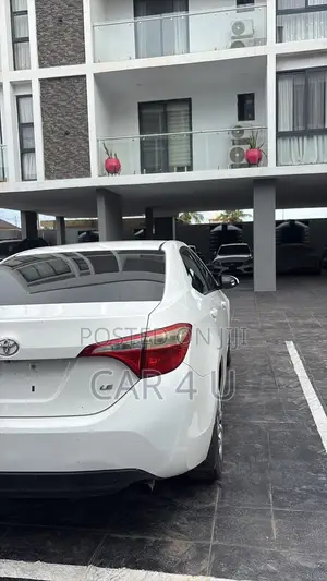 Toyota Corolla LE 4dr Sedan (1.8L 4cyl CVT) 2016 White