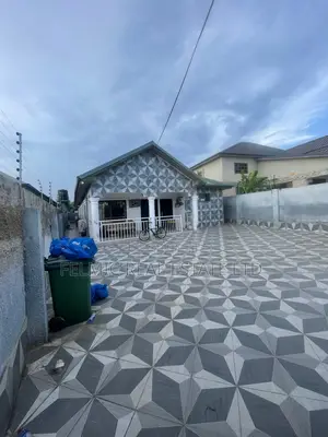 5bdrm House in Felmic Real Estate, Amasaman for sale