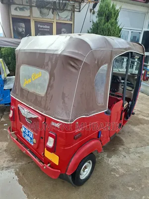 Bajaj RE 2025 Red