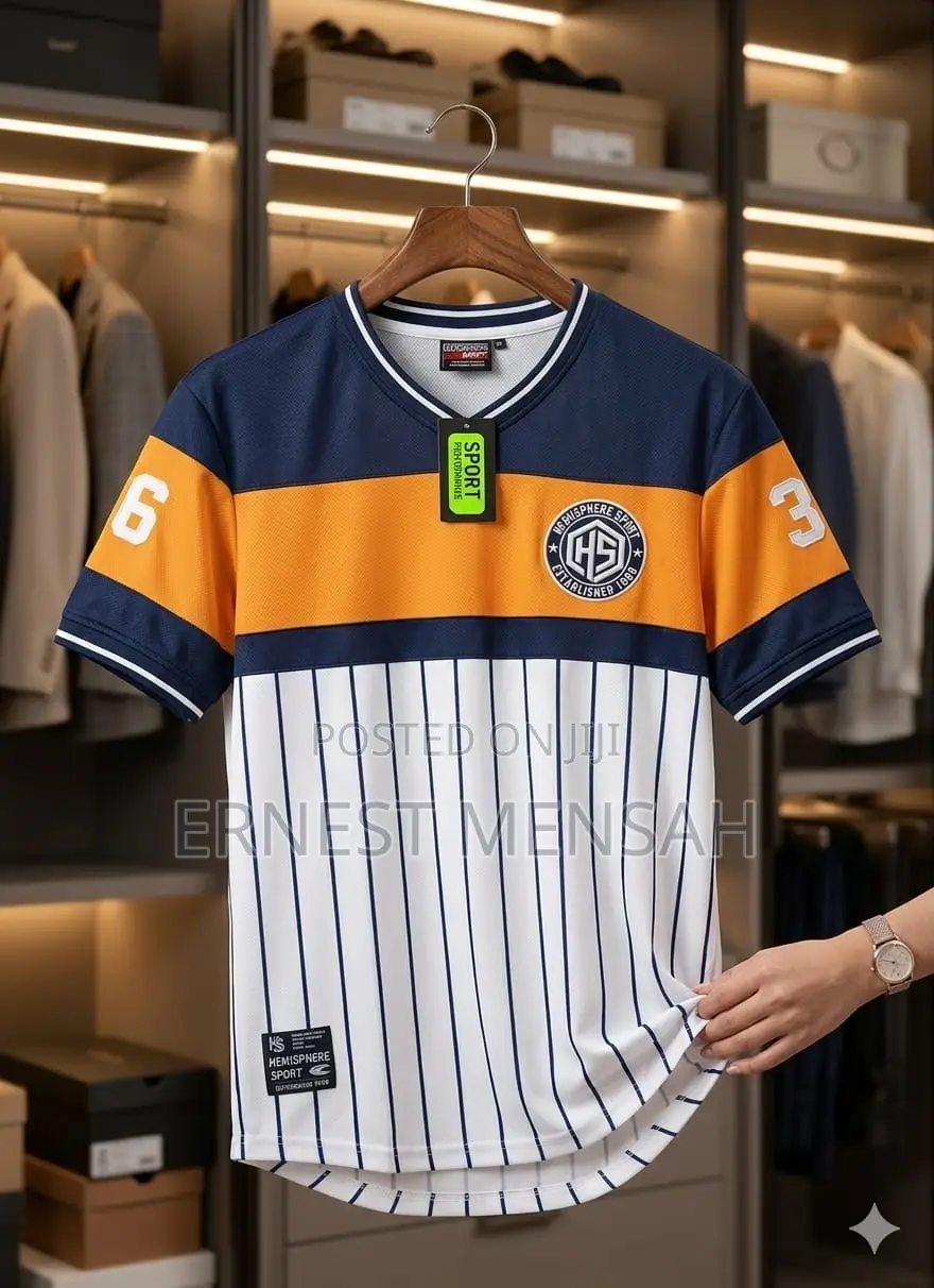 Sports Fashion v-Neck T-Shirt