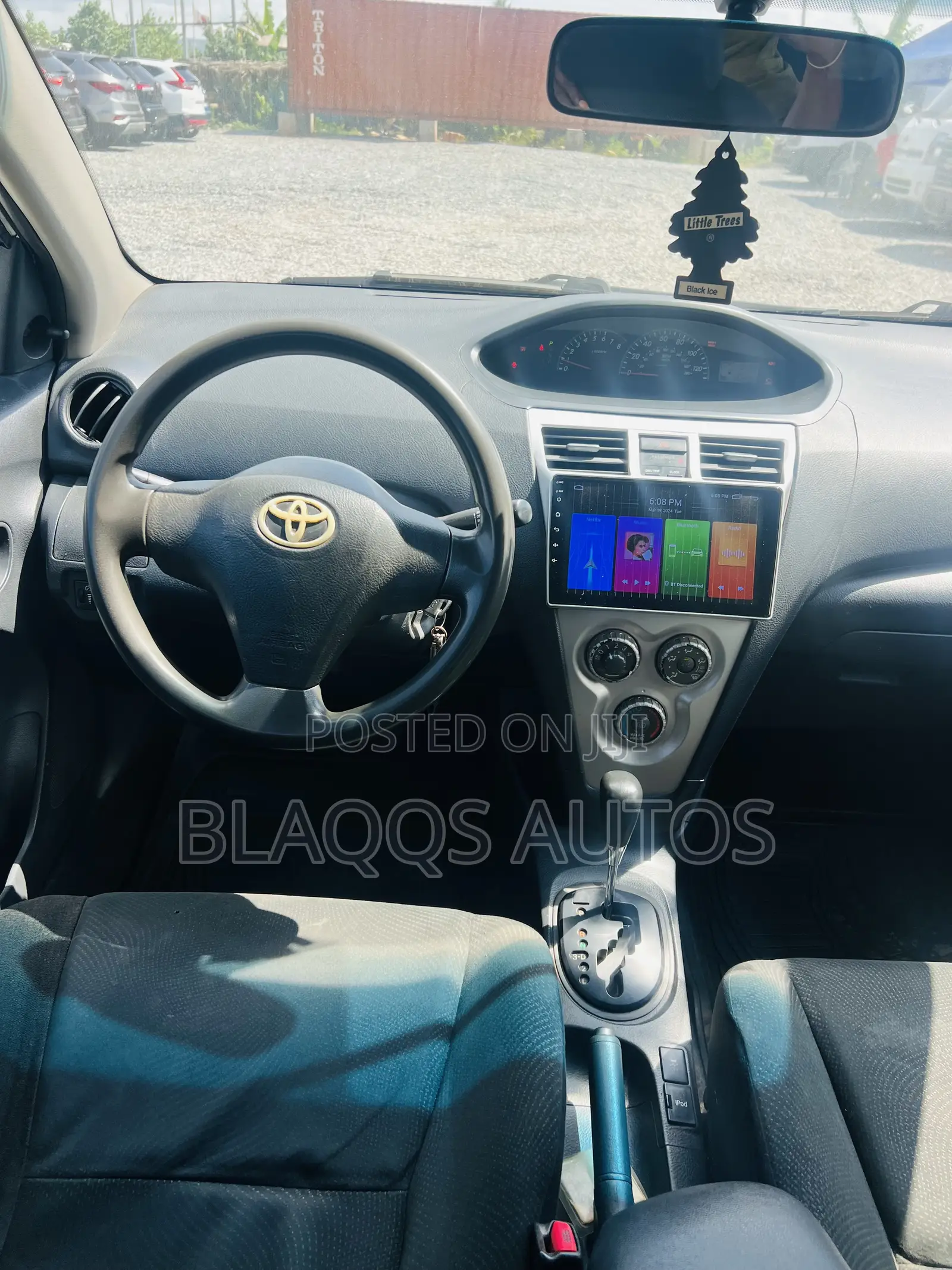 Toyota Yaris 2011 White