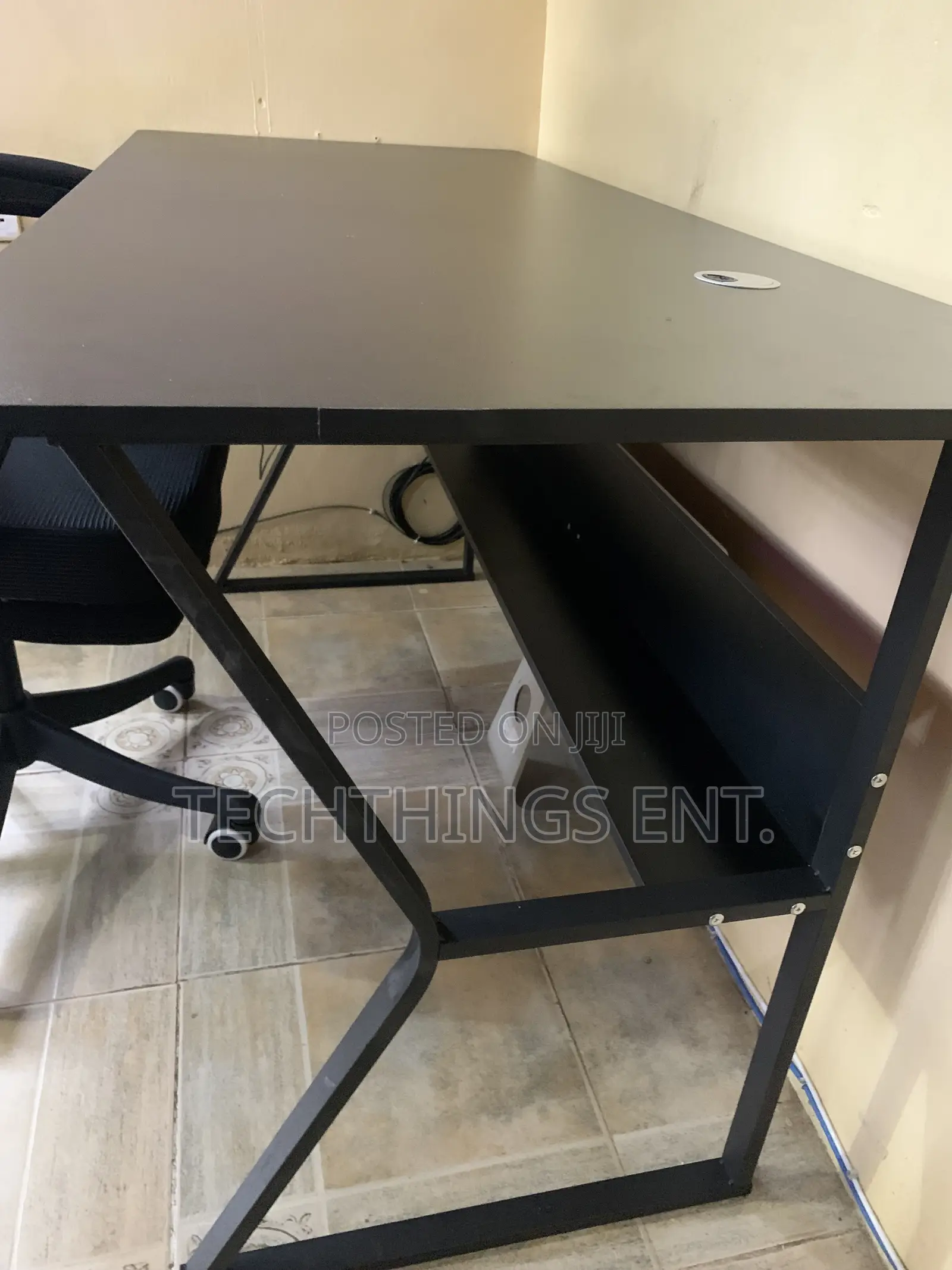 Modern Simple Computer Desk
