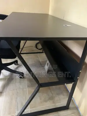 Modern Simple Computer Desk