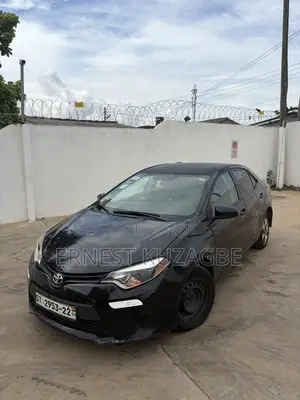 Toyota Corolla 2015 Black