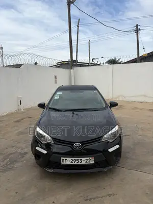 Toyota Corolla 2015 Black