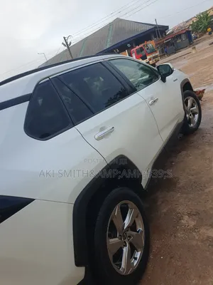 Toyota RAV4 Limited 2022 White