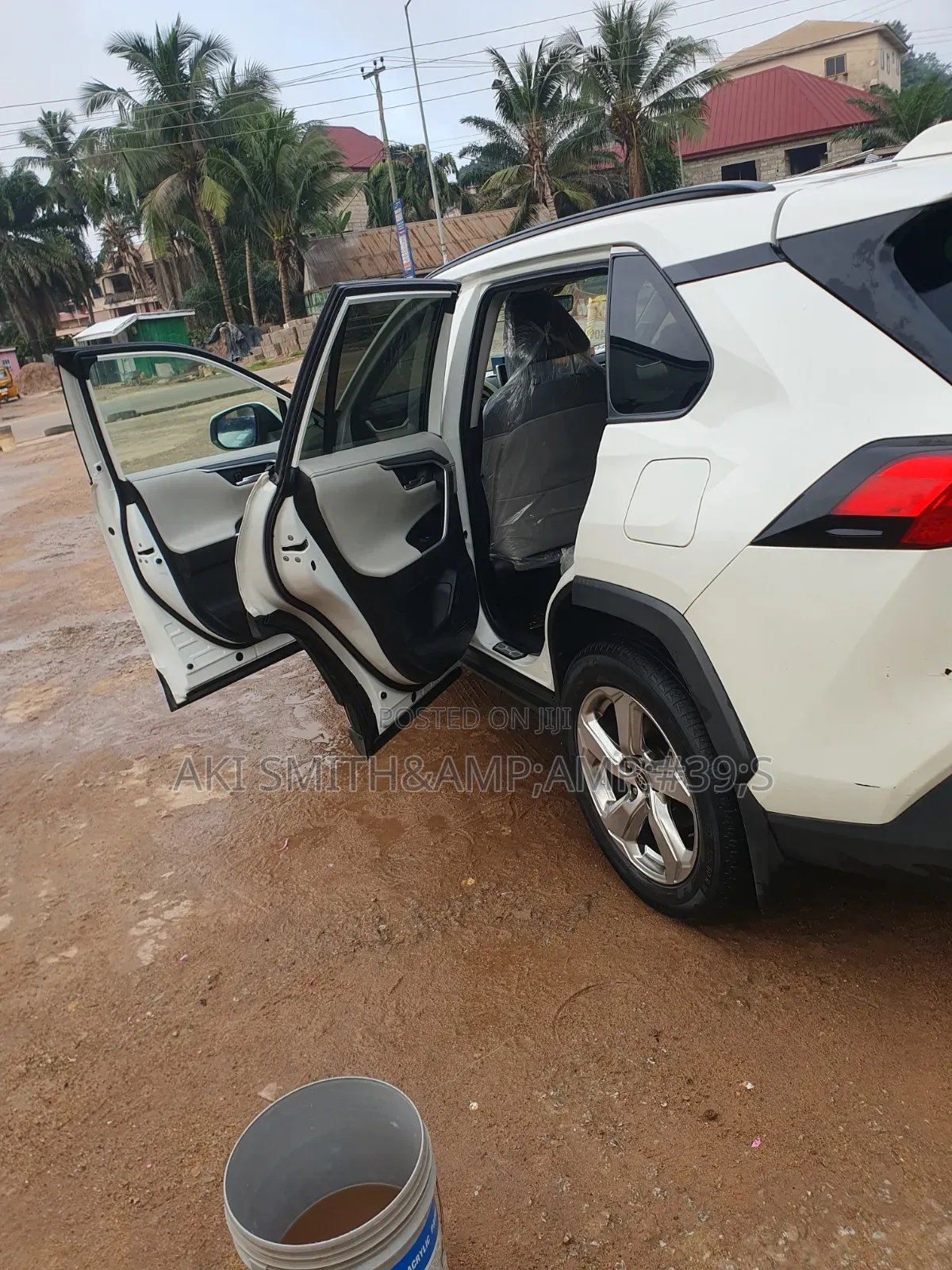 Toyota RAV4 Limited 2022 White
