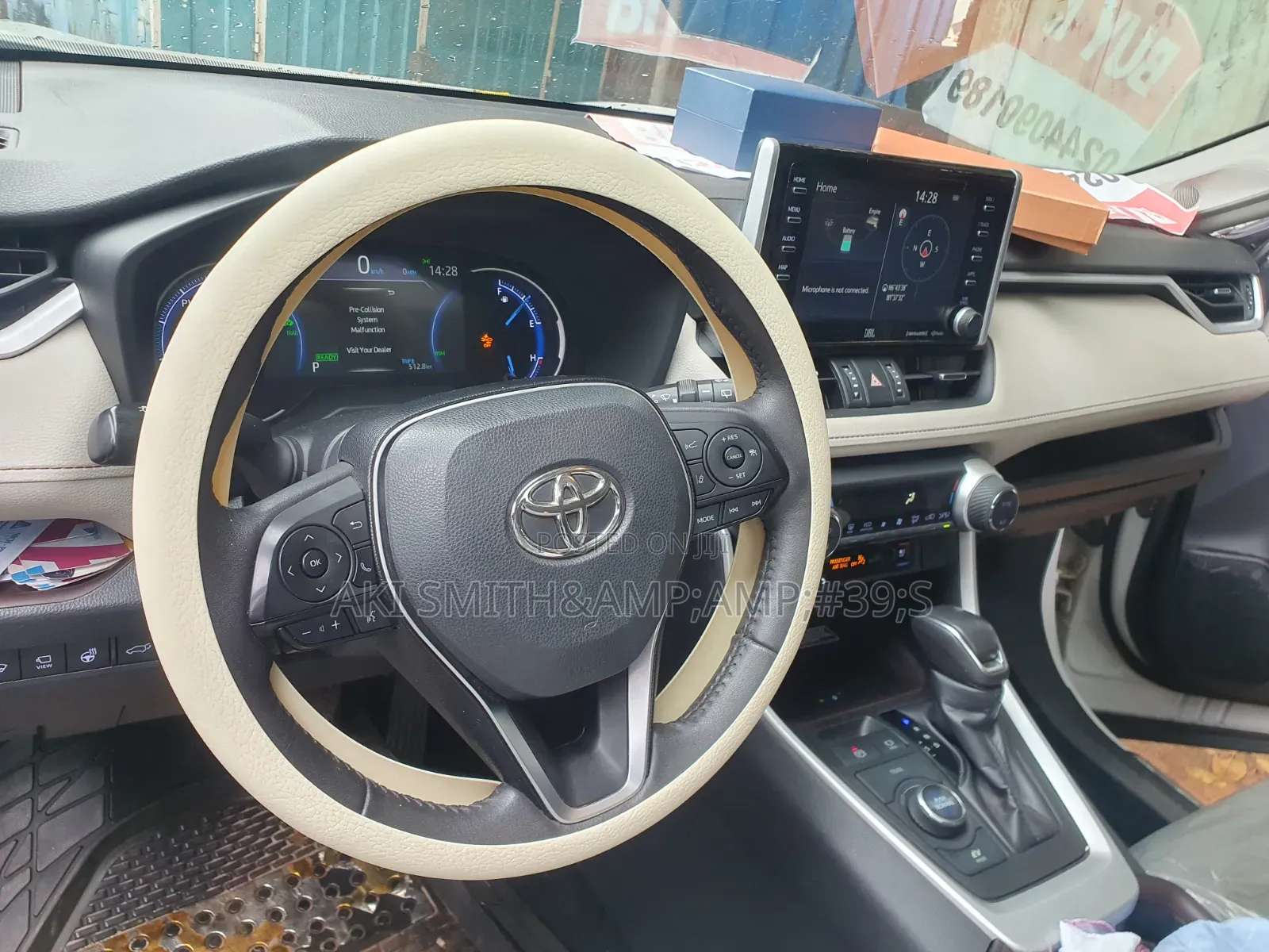 Toyota RAV4 Limited 2022 White